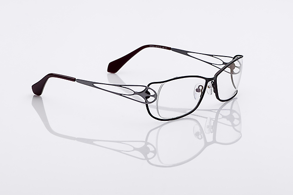 포토 JPG 해외이미지 라이프스타일 디자인 안경 백그라운드 유리 표면 프레임 사람없음 파란색 빛 선글라스 반사 유행 검은색 거울 회색 흰색 투명 화려 우아함 보호 그늘 플라스틱 오브젝트 시력 정사각형 고립 스타일 해외포토 도형 잡화 컬러 컨셉 재질 생활 파일형식 이미지허브