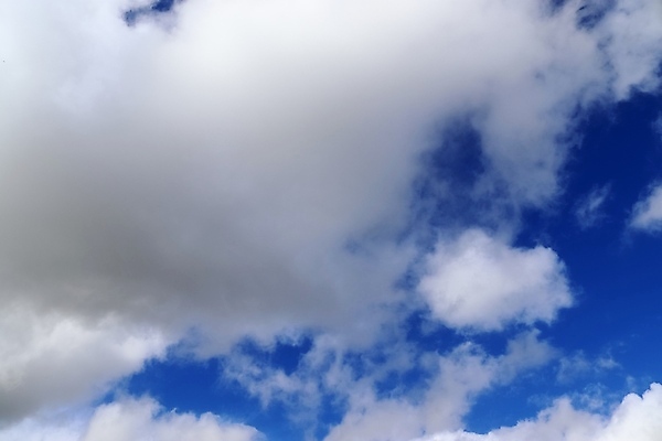 포토 JPG 해외이미지 구름 여행 백그라운드 컨셉 자연 벽지 하늘 날씨 휴가 안테나 파노라마 풍경 사람없음 야외 여름 파란색 빛 햇빛 태양 우주 환경 맑음 공백 흰색 분위기 그림 폭풍 천국 솜털 넘어짐 수평선 카피스페이스 해외포토 자연요소 계절 컬러 통신 모션 촬영기법 생태계 파일형식 이미지허브