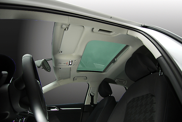 포토 JPG 해외이미지 라이프스타일 응시 교통시설 자동차 날씨 실내 사람없음 추위 신선 오픈 바퀴 순수 온도 해외포토 시선 육상교통 교통 컨셉 내부 생활 시설 파일형식 이미지허브