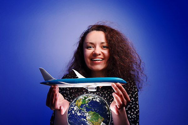 포토 JPG 해외이미지 모델 행복 지구 여행 컨셉 비즈니스 놀이 하늘 휴가 비행기 건강 한명 안전 파란색 세계 사무실 장난감 약 지구본 여행객 스크린 행성 정보 분위기 계획 방향 서비스 여권 시스템 보험 대패 운영자 제어 지리 지원 해외포토 1 감정 컬러 의학 항공교통 대중교통 사람 우주 파일형식 이미지허브