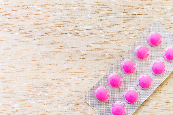 포토 JPG 해외이미지 분홍색 과학 백그라운드 건강 사람없음 알약 약 고통 원형 그룹 질병 플라스틱 약국 오브젝트 팩 패키지 돌봄 진통제 헬프 많음 해외포토 도형 감정 컬러 컨셉 의학 모션 재질 화장품 도움 파일형식 이미지허브