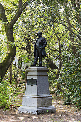 포토 JPG 해외이미지 식물 계절 공원 문화 조각 백그라운드 잎 비즈니스 넥타이 미술 서기 정장 사람없음 야외 초록색 금융 야자수 정원 일본 맑음 봄 골동품 나뭇가지 우아함 도쿄 숲 박물관 문학 대리석 청동 내추럴 옛날 지능 해외포토 나무 잡화 옷 공공시설 아시아 컬러 컨셉 재료 모션 날씨 문화예술 경제 파일형식 이미지허브