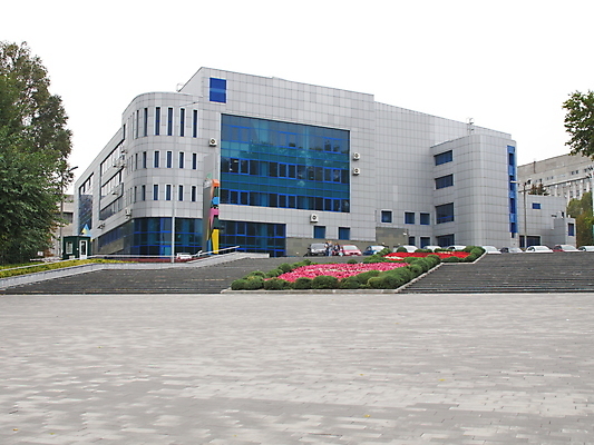 포토 JPG 해외이미지 나무 구름 외관 여행 건축양식 자동차 자연 하늘 지붕 거리 주택 파노라마 풍경 사람없음 건물 가로 초록색 물 강 봄 수확 바위 도시 개울 타운 스카이라인 리뷰 우크라이나 해외포토 자연요소 식물 건축물 계절 건축 유럽 육상교통 컬러 농업 촬영기법 돌_바위 생태계 파일형식 이미지허브