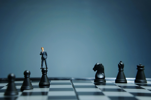 포토 JPG 해외이미지 직업 응시 조각 백그라운드 컨셉 생각 비즈니스 성공 아이디어 서기 사람 경기 사람없음 금융 숫자 힘 경쟁 미니어처 도전 비즈니스맨 수비 체스말 체스 목표 계획 대표 검색 리더 싸움 패배 체스판 전략 개발 경영 골 정치 해외포토 문자 시선 남자 스포츠 모션 놀이 경제 모형 말_게임 직장인 파일형식 이미지허브