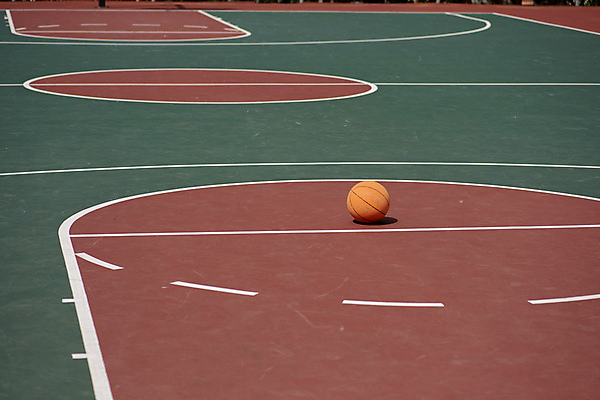 포토 JPG 해외이미지 계절 선 스포츠 백그라운드 오렌지 공 학교 바닥 농구 취미 사람없음 야외 바구니 우주 장비 게임 시설 법정 해외포토 교육 과일 놀이 구기 파일형식 이미지허브