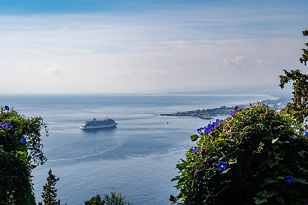포토 JPG 해외이미지 나무 공원 여행 백그라운드 건축양식 자연 하늘 휴식 풍경 사람없음 야외 초록색 햇빛 환경 정원 맑음 이탈리아 내추럴 옛날 해외포토 식물 공공시설 건축 유럽 컬러 컨셉 날씨 태양 생태계 파일형식 이미지허브