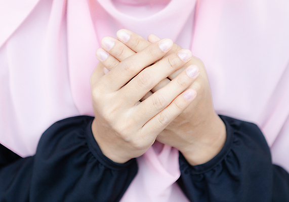 포토 JPG 해외이미지 1 전통 라이프스타일 손 드레스 여자 감정 종교 문화 얼굴 분홍색 관리 사람 인종 성인 사람없음 유행 믿음 목도리 희망 흰색 기도 이슬람교 질문 신성 구걸 요청 신앙심 아랍어 헬프 혼자 해외포토 잡화 옷 컬러 생활 신체부위 도움 파일형식 이미지허브