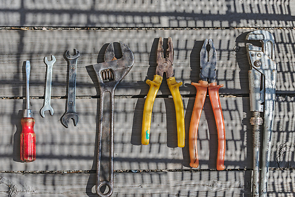 포토 JPG 해외이미지 직업 라이프스타일 산업 컨셉 가정 탁자 노동자 바닥 주택 집게 손잡이 그림자 취미 사람없음 목재 세트 금속 장비 회색 수확 공구 스패너 업무 그룹 작업실 엔지니어 수리 망치 철 목수 오브젝트 서비스 목공예 작업도구 펜치 정비공 공학 조립 옛날 철강 프로젝트 카피스페이스 효과 해외포토 나무 교육 컬러 가구 농업 재료 재질 건물 생활 공백 도구 작업 기술자 공예 파일형식 이미지허브