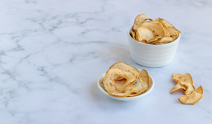 포토 JPG 해외이미지 접시 음식 다이어트 건조 건강 옥수수 사람없음 노란색 튀김 흰색 사발 아침식사 사과 흙더미 고립 해외포토 식기 컬러 과일 곡류 식사 흙 사기그릇 파일형식 더미 이미지허브