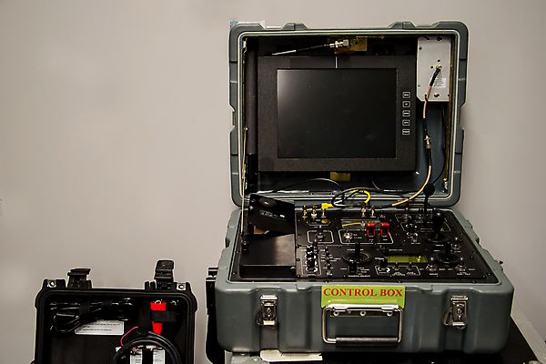 포토 JPG 해외이미지 식물 산업 선 비즈니스 부분 공장 새로움 사람없음 빨간색 컴퓨터 노란색 상점 금속 스크린 모니터 검은색 힘 기계 장비 공구 키보드 업무 판넬 작업실 제조 자르기 철 로봇 무거움 엔진 스위치 쇠창살 제어 철강 컨베어밸트 해외포토 컬러 컨셉 공업 모션 재질 전자제품 도구 작업 무게 파일형식 이미지허브