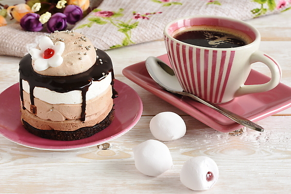 포토 JPG 해외이미지 커피 티타임 사람없음 초콜릿 달콤 커피잔 티스푼 초코케이크 마시멜로우 해외포토 음료 휴식 디저트 잔 케이크 숟가락 맛 파일형식 이미지허브