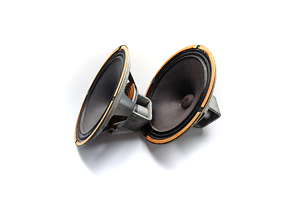 포토 JPG 해외이미지 음악 2 노래 놀이 말하기 사람없음 목재 듣기 회색 가수 수확 골동품 클래식 60대 책상 마이크 라디오 펑키 70대 스테레오 판지 반항 교향곡 다락방 소비에트 옛날 캡모자 합판 생존 해외포토 나무 모자_잡화 노년 컬러 음향기기 가구 컨셉 농업 재료 모션 문화예술 전자제품 소리 음악가 파일형식 이미지허브