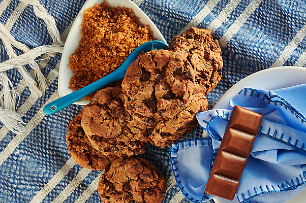 포토 JPG 해외이미지 접시 어린이 음식 다이어트 재료 디저트 주택 건강 요리 사람없음 갈색 노란색 쿠키 주방 초콜릿 숟가락 검은색 어둠 활발 우유 조미료 달콤 맛 아침식사 크리스탈 가루 설탕 굽기 묘사 질감 아로마 칼로리 코코아 내추럴 단백질 영양분 정물화 짠맛 페스츄리 해외포토 식기 음료 빵 컬러 컨셉 유제품 수저 사람 건물 식사 광석 구이 그림 영양소 향미료 파일형식 이미지허브