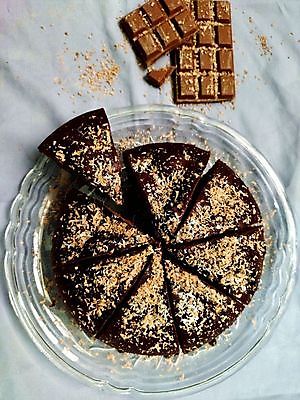 포토 JPG 해외이미지 전통 접시 커피 음식 조각 백그라운드 포크 재료 디저트 치즈 유제품 사람없음 장식 쿠키 케이크 초콜릿 이탈리아 사막 흐름 우유 프랑스 소용돌이 신선 뜨거움 액체 붓기 달콤 크림 서빙 코코아 요거트 와플 고립 무스 반투명 저지방 크림치즈 프로스팅 해외포토 식기 유럽 음료 컨셉 모션 회오리 맛 기름_음식 제빵 파일형식 이미지허브