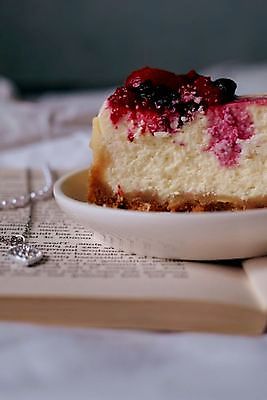 포토 JPG 해외이미지 접시 계절 열매 음식 분홍색 백그라운드 잎 과일 딸기 디저트 사람없음 목재 쿠키 케이크 식당 초콜릿 숟가락 식사 빵집 흰색 대접 신선 원형 달콤 맛 아침식사 작음 설탕 굽기 민트 크림 상쾌 유기농 산딸기 블랙베리 영양분 제빵사 타르트 페스츄리 핸드메이드 더스트파티클 해외포토 도형 나무 식물 직업 식기 웰빙 감정 빵 컬러 컨셉 재료 수저 상점 크기 구이 허브 파이_빵 파일형식 이미지허브