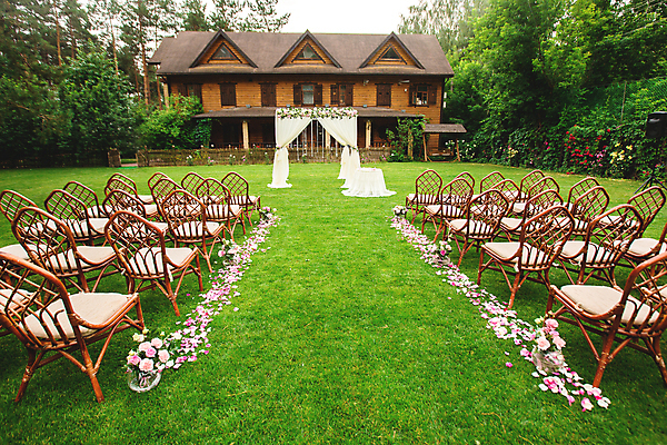 포토 JPG 해외이미지 나무 꽃 꽃다발 여행 결혼 백그라운드 꽃무늬 의자 건축양식 자연 탁자 결혼식 주택 사랑 풍경 이벤트 사람없음 야외 목재 장식 초록색 물 여름 세트 뷰티 파티 요식업 정원 저녁식사 흰색 축하 신선 고급 우아함 배열 아치 설정 접수 정중 해외포토 자연요소 식물 계절 건축 감정 산업 컬러 가구 컨셉 무늬 재료 건물 식사 생태계 파일형식 이미지허브