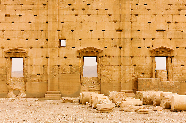 포토 JPG 해외이미지 문화 사람없음 태양 여행객 일몰 도시 성 무역 폐허 전쟁 기념물 그리스인 고고학 로마인 시리아 오아시스 제국 해외포토 자연요소 서양인 건축물 교육 산업 중동 사람 인종 노을 파일형식 이미지허브