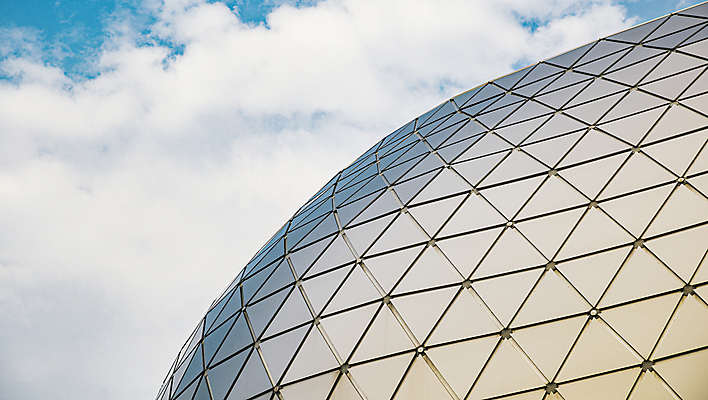 포토 JPG 해외이미지 모양 디자인 외관 벽 백그라운드 패턴 곡선 비즈니스 건축양식 유리 벽지 하늘 표면 지붕 추상 미래 실내 미술 사람없음 내부 건물 파란색 빛 사무실 금속 고층빌딩 흰색 도시 삼각형 공항 묘사 천장 박물관 질감 망사 철강 해외포토 도형 건축물 건축 선 컬러 컨셉 무늬 교통시설 재질 문화예술 빌딩 직물 파일형식 이미지허브