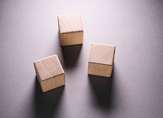 포토 JPG 해외이미지 모양 디자인 교육 어린이 백그라운드 컨셉 비즈니스 건축양식 놀이 추상 벽돌 아이디어 창조 사람없음 목재 상자 장난감 갈색 노란색 쌓기 탑 블록 유치원 기쁨 게임 흰색 놀이터 큐브 오브젝트 정사각형 만들기 심플 진행 개발 고립 해외포토 도형 나무 건축물 건축 감정 컬러 무늬 재료 모션 사람 파일형식 이미지허브