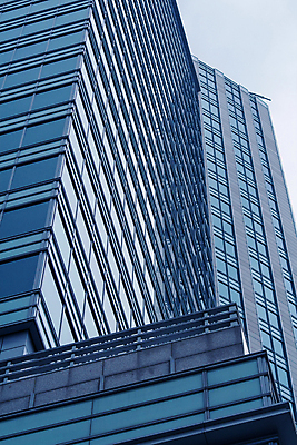 포토 JPG 해외이미지 외관 건축양식 유리 사람없음 건물 사무실 탑 고층빌딩 블록 도시 센터 폴란드 바르샤바 해외포토 건축물 건축 유럽 비즈니스 재질 빌딩 파일형식 이미지허브