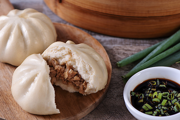 포토 JPG 해외이미지 단면 실내 사람없음 중식 자르기 만두 종지 쪽파 나무도마 나무배경 바오쯔 해외포토 그릇 음식 백그라운드 모션 도마 내부 목재 파 파일형식 이미지허브