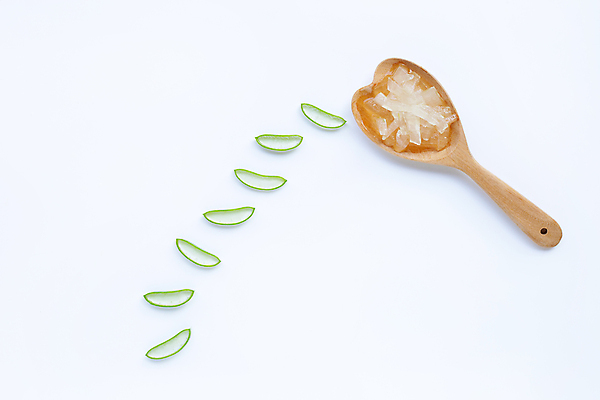 포토 JPG 해외이미지 스튜디오촬영 단면 실내 사람없음 하이앵글 뷰티 흰배경 나무숟가락 알로에 해외포토 식물 뷰포인트 백그라운드 내부 숟가락 흰색 파일형식 이미지허브