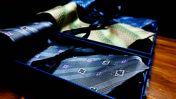 포토 JPG 해외이미지 직업 옷 남자 셔츠 패턴 비즈니스 넥타이 사람 정장 사람없음 세트 사무실 유행 세일 상점 줄무늬 직물 비즈니스맨 그룹 아빠 우아함 상품 혼합 실크 수집 오브젝트 싱글 매듭 롤 목 제비 고립 정중 스타일 카피스페이스 해외포토 잡화 컨셉 상의 무늬 가족 조류 신체부위 공백 직장인 파일형식 이미지허브