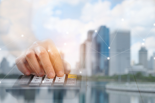 포토 JPG 해외이미지 직업 손 디자인 선 백그라운드 컨셉 돈 인터넷 비즈니스 그래프 추상 사람없음 건물 금융 경제 파란색 빛 글로벌 사무실 디지털 자료 기계 계산기 성장 도시 비즈니스맨 네트워크 그룹 계획 연결 분석 경영자 리더 투자 상업 덮기 팔 경영 마케팅 해외포토 건축물 남자 컬러 무늬 모션 문구용품 신체부위 장비 직장인 재산 파일형식 이미지허브