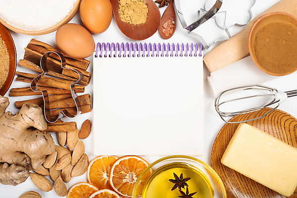 포토 JPG 해외이미지 전통 음식 빵 백그라운드 크리스마스 겨울 오렌지 재료 텍스트 탁자 휴가 디저트 프레임 요리 사람없음 장식 갈색 쿠키 케이크 주방 계란 축제 공백 견과류 흰색 기구 신용카드 달콤 설탕 굽기 향신료 준비 날것 레시피 버터 생강 시나몬 커터 페스츄리 카피스페이스 해외포토 계절 기념일 컬러 가구 채소 과일 금융 알 맛 구이 향미료 파일형식 이미지허브