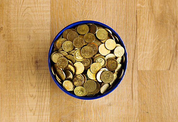 포토 JPG 해외이미지 백그라운드 컨셉 돈 비즈니스 성공 사람없음 금융 경제 동전 저축 성장 오픈 사발 재산 황금 가득함 투자 이익 관심 수입 해외포토 사기그릇 파일형식 이미지허브