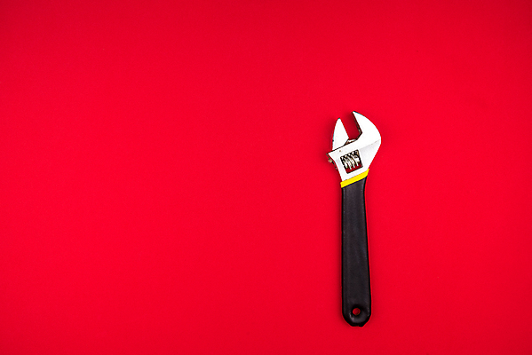 포토 JPG 해외이미지 직업 산업 백그라운드 자동차 열쇠 노동자 손잡이 사람없음 빨간색 우주 금속 장비 회색 흰색 공구 나사 스패너 업무 작업실 변화 수리 은색 자르기 철 묘사 오브젝트 서비스 볼트 고정 무거움 정비공 턱 조절 고립 배관공 조작 철강 하드웨어 해외포토 육상교통 컬러 컨셉 모션 재질 컴퓨터 도구 작업 기술자 무게 파일형식 이미지허브