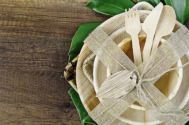 포토 JPG 해외이미지 종이 잎 실내 사람없음 목재 세트 꼬리표 자연보호 나이프 묶기 에코 친환경 에코라이프 노끈 나무숟가락 나뭇잎모양 나무그릇 나무접시 나무포크 친환경제품 제로웨이스트 나무배경 해외포토 모양 나무 식물 라이프스타일 그릇 식기 접시 줄 백그라운드 포크 재료 모션 자연 나뭇잎 내부 라벨 환경 숟가락 그린캠페인 칼 보호 사회이슈 파일형식 이미지허브