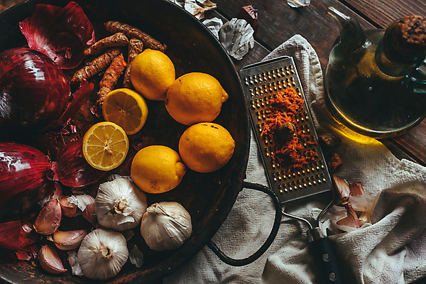 포토 JPG 해외이미지 음식 채소 재료 전구 유리 밥 양파 건강 마늘 요리 사람없음 목재 흰색 신선 양념 조미료 황금 맛 레몬 허브 향신료 유기농 올리브 매움 날것 아로마 뿌리 향 국산 건강식 내추럴 채식주의자 핸드메이드 강황 추가 해외포토 나무 식물 웰빙 열매 컬러 컨셉 과일 식재료 재질 채식 향미료 파일형식 이미지허브