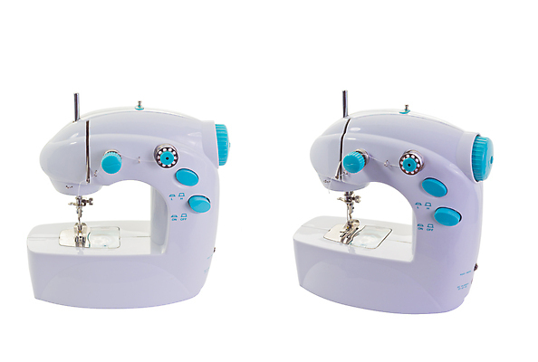 포토 JPG 해외이미지 옷 산업 백그라운드 주택 사람없음 유행 금속 기계 흰색 공구 직물 작업 실 제조 바느질 플라스틱 고정 고립 해외포토 컬러 재질 건물 도구 파일형식 이미지허브