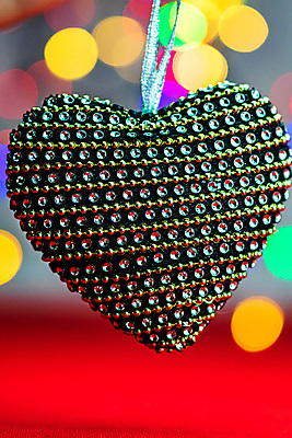 포토 JPG 해외이미지 모양 디자인 계절 행복 크리스마스장식 크리스마스 패턴 추상 휴가 새로움 기념 선물 사람없음 장식 빨간색 빛 크리스마스트리 축제 화환 하트 축하 신용카드 황금 소프트포커스 12월 보케 빛망울 광 블러 해외포토 기념일 꽃 감정 컬러 컨셉 무늬 촬영기법 금융 날짜 파일형식 이미지허브