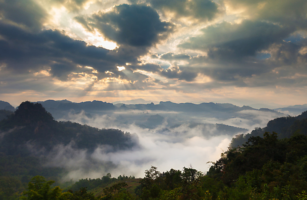 포토 JPG 해외이미지 나무 공원 여행 백그라운드 태국 자연 벽지 하늘 아침 산 따뜻함 국립공원 풍경 사람없음 야외 빨간색 여름 파란색 빛 컬러풀 태양 뷰티 노란색 일출 맑음 황혼 일몰 트래킹 정상 숲 질감 긍정 천국 스카이라인 강렬 뿌연 해외포토 주간 자연요소 식물 계절 공공시설 아시아 컬러 컨셉 레저 날씨 노을 생태계 파일형식 이미지허브