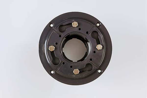 포토 JPG 해외이미지 스튜디오촬영 산업 통신 가정 바닥 주택 사람없음 빛 인테리어 금속 목욕 장비 젖음 욕실 덮개 도구 구멍 수리 위생 빨래 연결 타일 낭비 배수구 놋쇠 배관공 샤워실 설치 철강 파이프라인 폐수 하수 해외포토 디자인 컨셉 가사 재질 실내 건물 물 청결 뚜껑 환경오염 파이프_관 샤워시설 파일형식 이미지허브