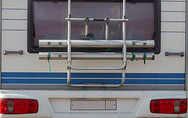 포토 JPG 해외이미지 라이프스타일 여행 가족 자동차 모바일 휴가 휴식 주택 항해 사람없음 캠핑 자유 승합차 캠핑장 휴양지 트레일러 모터 카라반 해외포토 육상교통 컨셉 배_교통 관계 승용차 레저 건물 생활 장소 캠핑카 파일형식 이미지허브