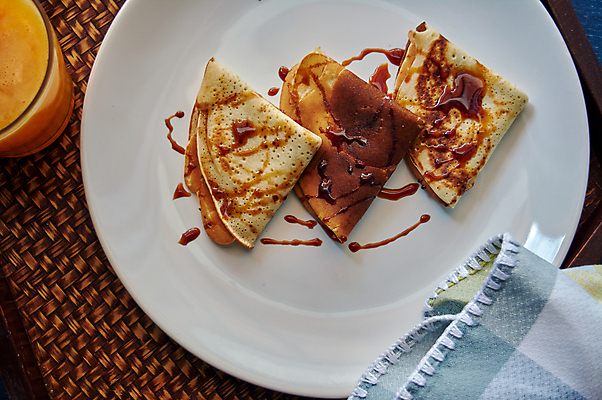 포토 JPG 해외이미지 스튜디오촬영 채소 치즈 실내 건강 요리 사람없음 쌓기 식당 주스 마시기 흰색 신선 원형 액체 황금 클래식 맛 유혹 크림 메뉴 상쾌 롤 레시피 건강식 프랑스어 점심식사 고립 얇은 이국적 콘크리트 카피스페이스 해외포토 도형 문자 감정 음료 음식 컬러 컨셉 모션 유제품 내부 상점 식사 공백 파일형식 이미지허브