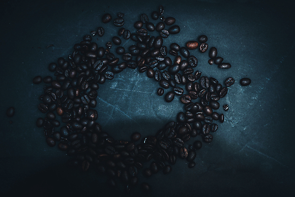 포토 JPG 해외이미지 라이프스타일 커피 음료 음식 백그라운드 농업 재료 탁자 검은배경 아침 휴식 콩 씨앗 사람없음 컵 갈색 검은색 어둠 카페 에너지 원두 신선 닫기 맛 아침식사 정상 굽기 유기농 질감 아로마 향 에스프레소 흙더미 내추럴 고립 따뜻한음료 아라비카 작살 정물화 카페인 카피스페이스 해외포토 주간 식물 식기 웰빙 산업 컬러 가구 컨셉 모션 곡류 생활 상점 식사 흙 공백 구이 그림 파일형식 더미 이미지허브