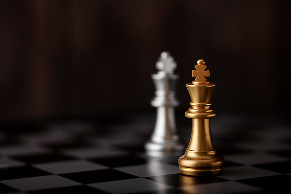 포토 JPG 해외이미지 직업 스포츠 조각 컨셉 비즈니스 모션 놀이 성공 설계 기술 취미 사람없음 힘 경쟁 도전 게임 우승 업무 그룹 황금 체스 선택 은색 계획 위험 대표 왕 리더 싸움 패배 체스판 전략 장군 단계 여왕 경영 방법 승자 지능 해외포토 컬러 최고 작업 파일형식 이미지허브