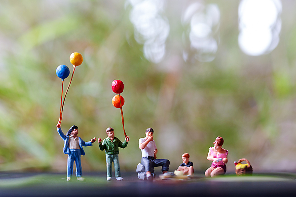 포토 JPG 해외이미지 라이프스타일 행복 아들 어린이 음식 컨셉 가족 관계 자연 놀이 엄마 함께함 사람 앉기 소년 사람없음 야외 초록색 소풍 정원 기쁨 미니어처 아빠 먹기 풍선 내추럴 남동생 해외포토 남자 감정 컬러 모션 생활 야외활동 모형 생태계 동생 파일형식 이미지허브