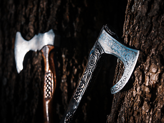 포토 JPG 해외이미지 무기 백그라운드 사람없음 장식 장난감 힘 장비 흰색 역사 황금 플랫 정상 플라스틱 심볼 싸움 전쟁 도끼 청동 전사 고립 넘어짐 바이킹 옛날 해외포토 컬러 모션 재질 파일형식 이미지허브