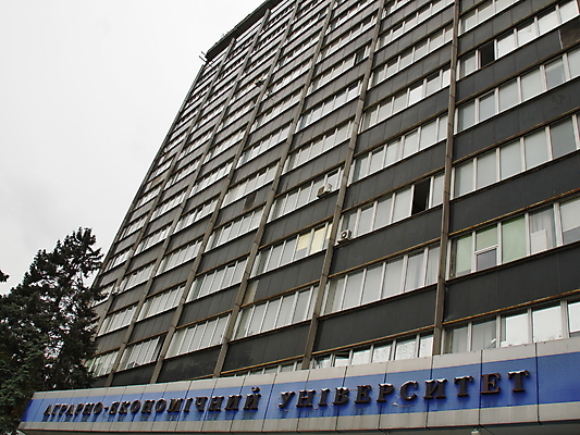 포토 JPG 해외이미지 나무 구름 외관 여행 건축양식 자동차 자연 하늘 지붕 거리 주택 파노라마 풍경 사람없음 건물 가로 초록색 물 강 봄 수확 바위 도시 개울 타운 스카이라인 리뷰 우크라이나 해외포토 자연요소 식물 건축물 계절 건축 유럽 육상교통 컬러 농업 촬영기법 돌_바위 생태계 파일형식 이미지허브