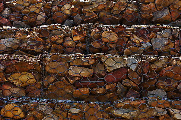 포토 JPG 해외이미지 선 벽 백그라운드 건축양식 안전 사람없음 가로 초록색 갈색 쌓기 사진촬영 힘 회색 바위 경계선 그물 거친 보호 언덕 부식 질감 조경 철사 새장 암초 망사 공학 단계 남아프리카 해외포토 교육 건축 컬러 컨셉 모션 아프리카 촬영 돌_바위 직물 경계 케이지 파일형식 이미지허브