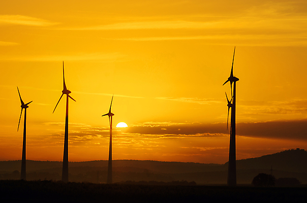 포토 JPG 해외이미지 산업 자연 하늘 바람 창조 풍경 사람없음 글로벌 햇빛 태양 농장 일출 환경 힘 일몰 재활용 행성 풍차 발전기 에너지 바퀴 행운 생태계 프로펠러 엔진 자원 유지 내추럴 방앗간 혁명 개발 생태학 해외포토 자연요소 교육 컨셉 농업 날씨 우주 노을 발전소 친환경 파일형식 이미지허브