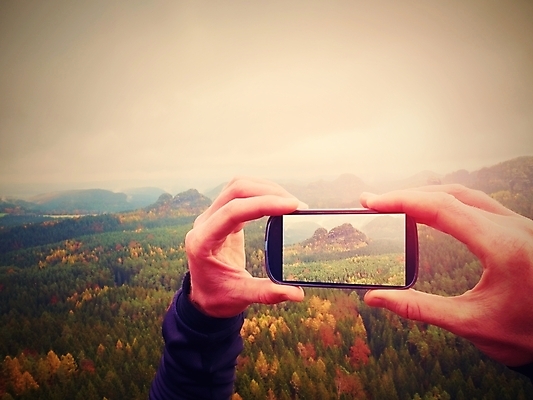 포토 JPG 해외이미지 생각 하늘 아침 산 그림자 한명 서기 사람 풍경 소년 스마트폰 운동 태양 여행객 카메라 일출 계곡 맑음 일몰 봄 하이킹 추위 안개 가을 관찰 기적 즐거움 깊이 뿌연 절정 해외포토 주간 자연요소 1 계절 남자 감정 어린이 모션 레저 날씨 건강 전자제품 핸드폰 스마트기기 노을 파일형식 이미지허브