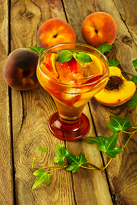 포토 JPG 해외이미지 계절 음료 조각 잎 다이어트 과일 자연 탁자 건강 사람없음 목재 초록색 여름 빛 정원 보라색 식사 수확 가을 나뭇가지 시골 신선 닫기 차 달콤 유기농 날것 복숭아 내추럴 숙성 해외포토 나무 식물 웰빙 컬러 가구 농업 재료 모션 맛 생태계 파일형식 이미지허브