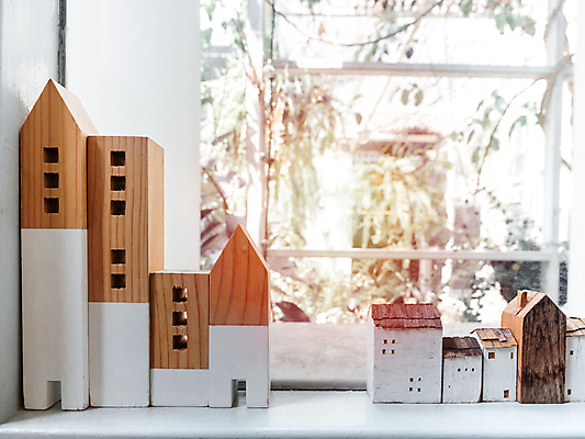 포토 JPG 해외이미지 모델 디자인 행복 백그라운드 컨셉 비즈니스 건축양식 가족 아파트 주택 사람없음 건물 목재 금융 빛 장난감 햇빛 세일 우주 마을 미니어처 수확 흰색 그리기 재산 구매 건축가 작음 심볼 오브젝트 투자 타운 수공예 복잡 줄서기 진짜 핸드메이드 생존 해외포토 나무 직업 건축물 건축 감정 컬러 농업 재료 관계 모션 경제 쇼핑 태양 모형 도시 크기 공예 파일형식 이미지허브