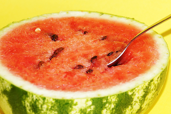 포토 JPG 해외이미지 접시 계절 음식 다이어트 과일 재료 자연 디저트 수박 건강 요리 사람없음 빨간색 초록색 노란색 숟가락 주스 껍질 신선 닫기 달콤 맛 자르기 먹기 유기농 날것 숙성 채식주의자 카피스페이스 비건 해외포토 식기 웰빙 음료 컬러 컨셉 모션 수저 공백 생태계 채식 파일형식 이미지허브